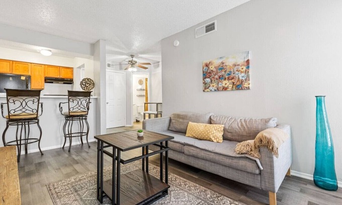 Park Central Apartment | Ideal Long-Stay Hotel in Central DFW with Family Amenities