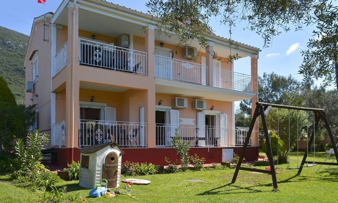 Agios Matthaios Apartment | Serene Holiday Home Near the Beach | Prassoudi, Corfu