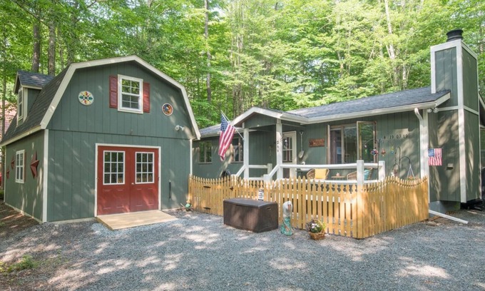 Pocono Lake House | Create Lasting Memories at the Poconos This Labor Day!