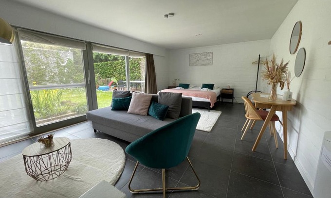 Sint-Andries Apartment | Idyllic Escape in Bruges - Family-Friendly Retreat Awaits!