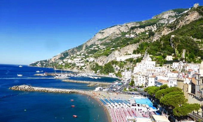 Amalfi Apartment | Idyllic Retreat: Embrace Paradise on Amalfi Coast