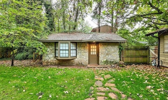 Norman House | Perfect Guest Cottage