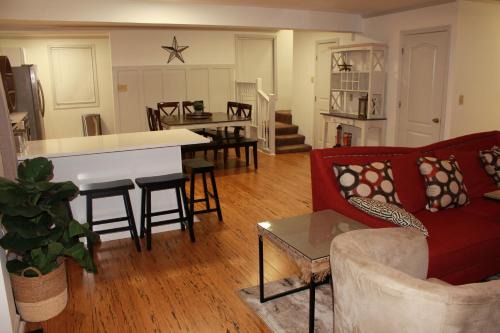 Church Street House | Ideal Retreat for Families and Groups with Pet-Friendly Amenities