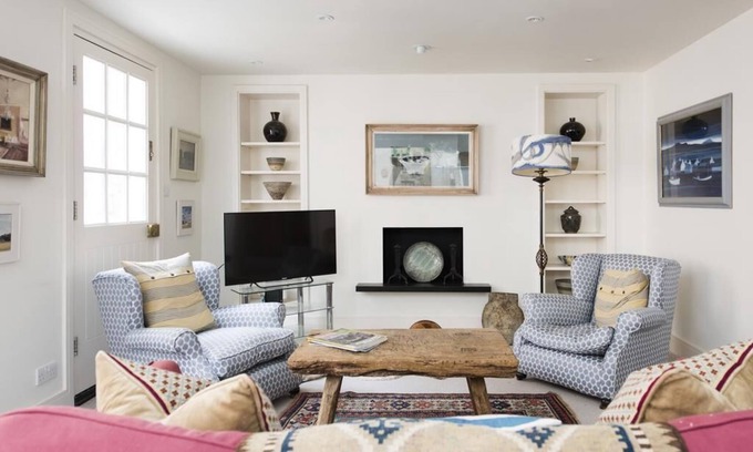 Courtfield House | Perfect Kensington Mews House - Guest Rated 10/10, Family-Friendly