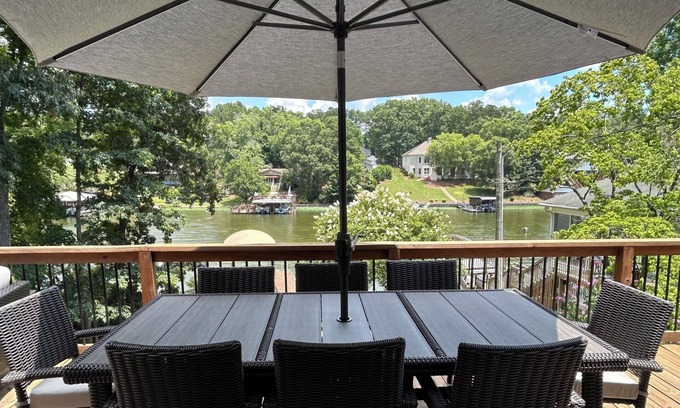 New London House | Idyllic Lakefront Retreat on Badin Lake with Pool & Spa