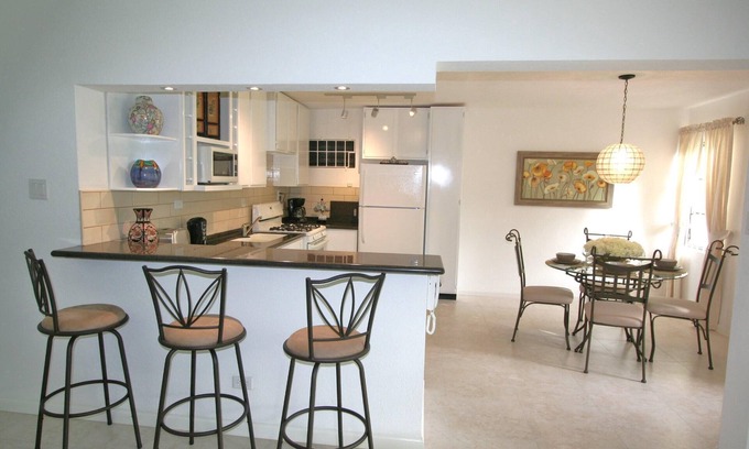 Hastings Apartment | Prime Location with Ocean View, Rated 9.8 by Guests