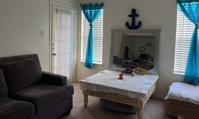 Sweetbriar Apartment | Perfect location in ATX! 10 minutes to everything!