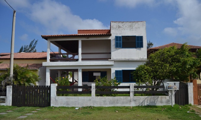 Praia Seca House | Ideal Accommodation for Large Groups with Oceanfront Views
