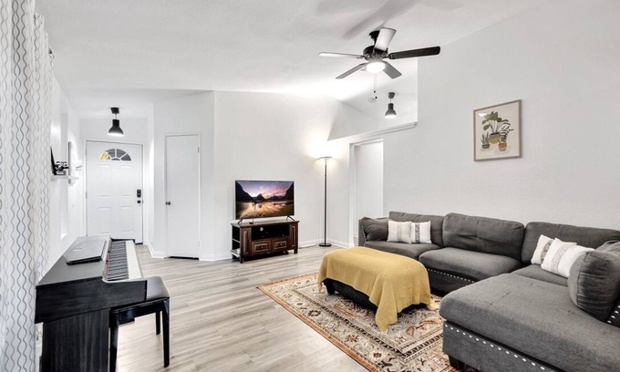Moreno Valley House | Ideal Moreno Valley Retreat Close to UC Riverside!