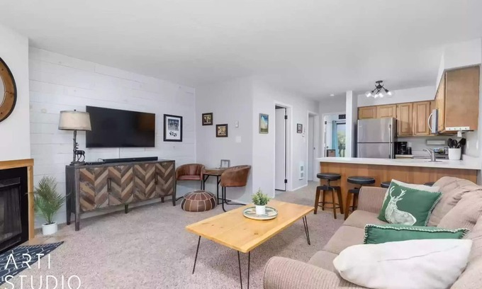 Wolf Creek Condo | Ideal Mountain Retreat: Ski, Hike, Bike & Enjoy the Pool