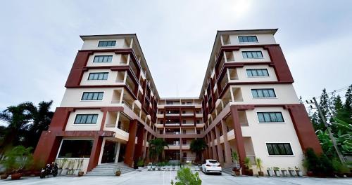Makham Tia Hotel | Budget-Friendly Perfect Place Hotel with Family Amenities