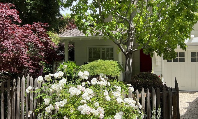 Atherton House | Prime Private Residence Near Stanford in Silicon Valley