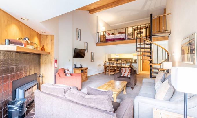 Copper Mountain Condo | Unforgettable Ski-in/Out Condo with Free Parking & WiFi