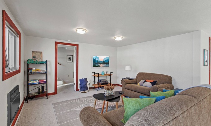Bayview Boat Rental | Perfect Space Float Home