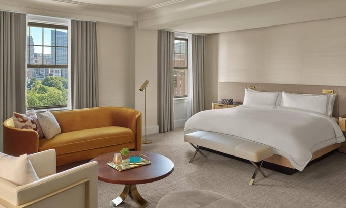 Back Bay East Hotel | Ideal Retreat for Pet Lovers, Steps from Carson Beach