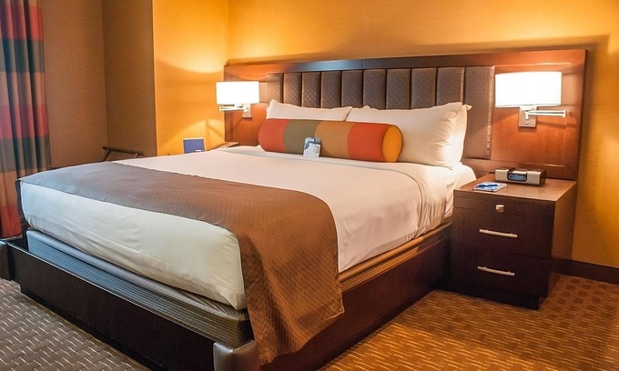 Downtown Las Vegas Hotel | Unforgettable Stay in Entertainment Capital with 2 Pools!