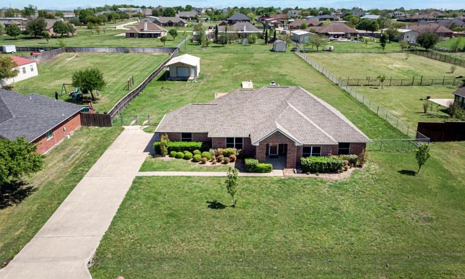 Forney House | Ideal Ranch House Retreat with Expansive Backyard Access