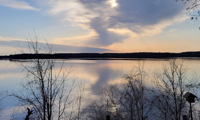 Alexandria Cabin | Breathtaking Sunset Views on Lake Carlos with Family-Friendly Amenities