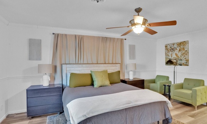 Shreveport House | Scenic Retreat with Views of Cross Lake & Family Amenities