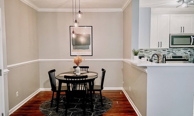 Mount Pleasant Condo | Ideal 2 Bedroom Condo at Seaside Farms with Pool Access