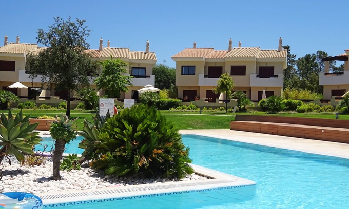 Quarteira Villa | Ideal 4-Bed Villa at a Premier Spa & Golf Resort, Vilamoura