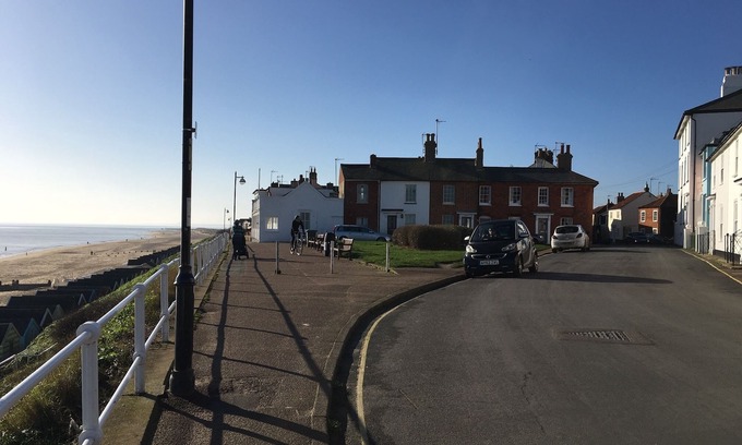 Southwold House | Seaside Retreat with Ocean Views & Pool - Guest Rated 10/10