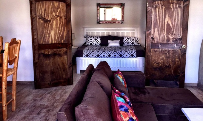 Cerritos Villa | Relaxing Poolside Villa Steps from the Beach, Rated 9.8