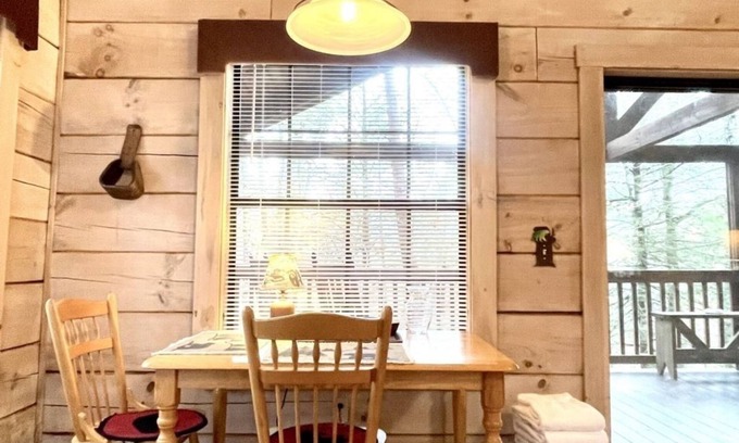 Tellico Plains Cabin | Private Studio Cabin with Hot Tub and King Bed Awaits!