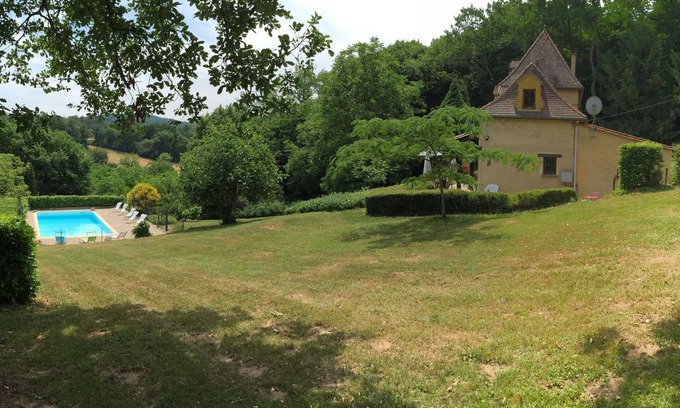 Vitrac House | Tranquil Périgord Getaway with Pool and Ocean Views