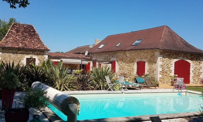 Saint-Severin-dEstissac House | Idyllic Retreat with Pool & Spa in the Heart of Perigord