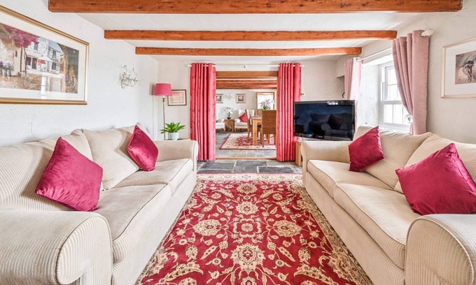 Downderry Cottage | Elegant Seaview Retreat: Pet-Friendly & Steps from Beach