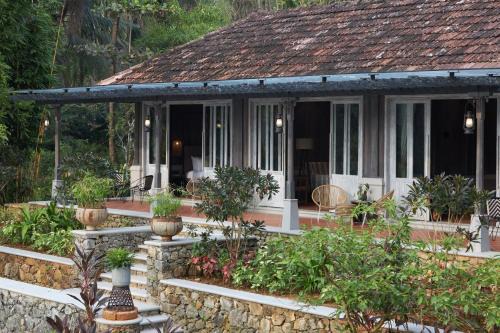 Devikolam Villa | Discover Periyar River Lodge: Family-Friendly with Pool
