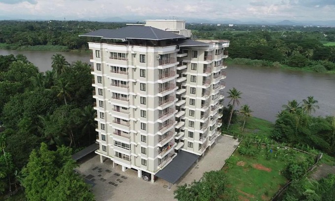 Veliyathunadu Apartment | Family-Friendly Periyar View Apartment 9c - Ideal Getaway