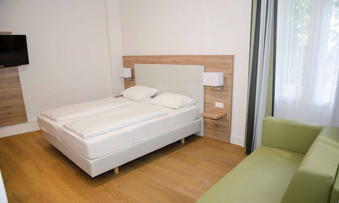 Heidelberg City Centre Apartment | Perkeo-Apartments: Top-Rated Studio with Spa & Kitchen