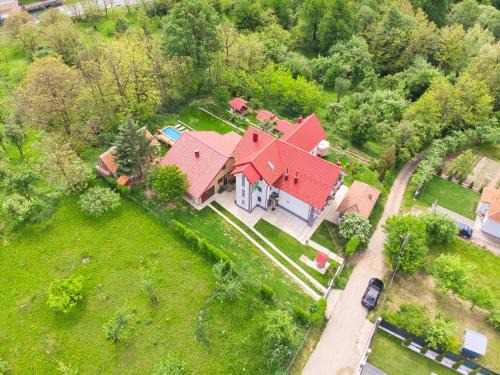 Albestii Paminteni House | Perla Argesului, Ciubar, Piscina, Lift, Gratar, Cabana, Pensiuni, Hotel Cazare Transfăgarasan Curtea de Arges