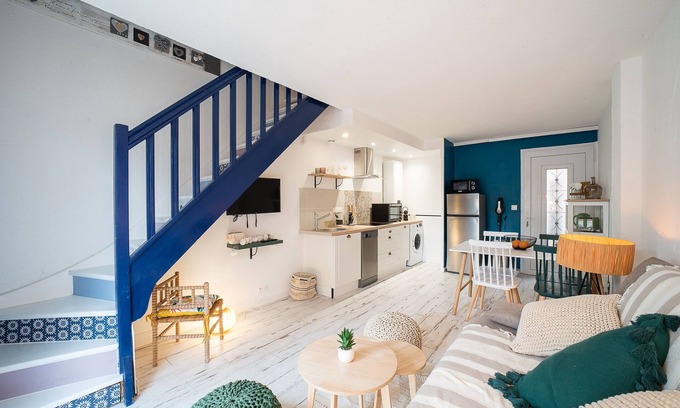 La Jetee House | Perla: Beachside Retreat with Spa and Ocean Views