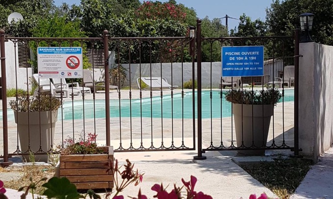 Bonifacio House | Perla Di Macchia: Family-Friendly Retreat with Pool Access