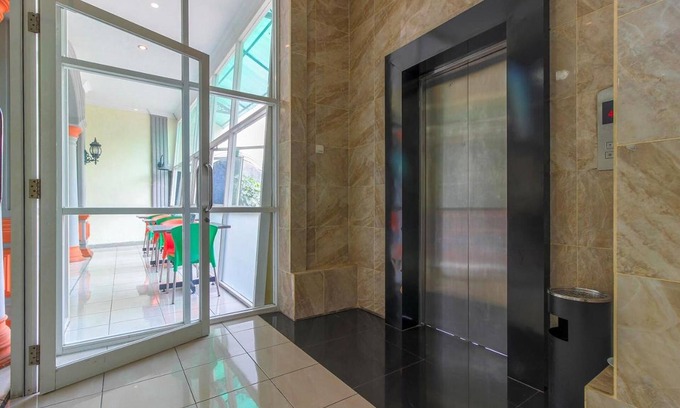 North Cirebon Hotel | Family-Friendly Stays at Permata Hijau Hotel