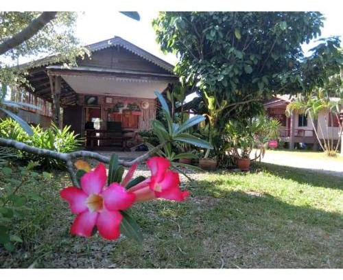 Pua House | Affordable Family-Friendly Stay at Pernjai Homestay