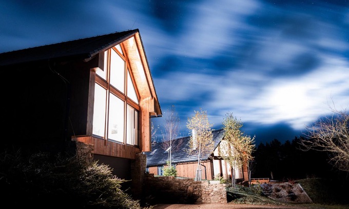 Bysovec Villa | Discover Pernstejn VPM019: Pet-Friendly Family Retreat