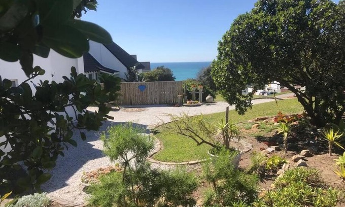 Saint Francis Bay Apartment | Top Floor Ocean View Apartment at Perrywinkle, Rated 9.8