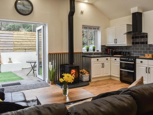 Porthmadog House | Perthi: Guest Rated 10/10 with Pet-Friendly Amenities