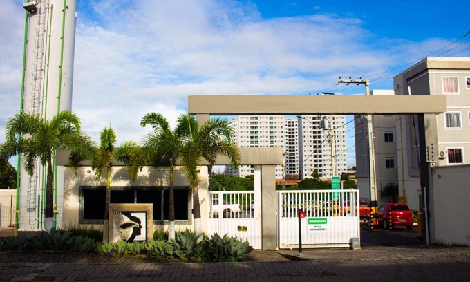 Portal do Sol Apartment | Seaside Retreat with Pool, Hot Tub & 10/10 Guest Rating