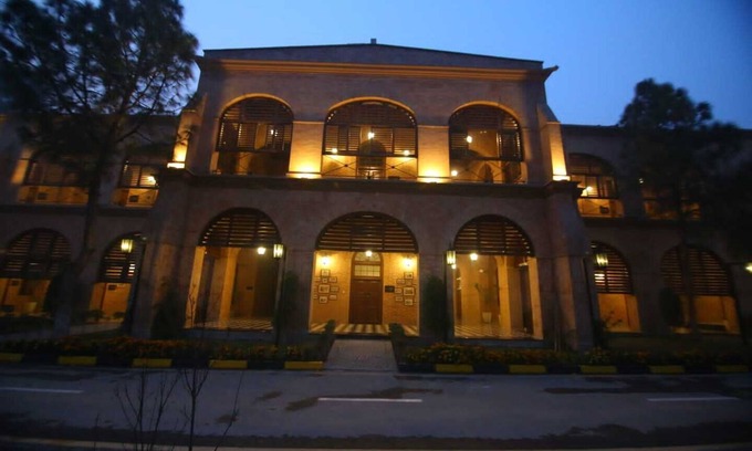 Peshawar Hotel | Discover Peshawar Barracks: Family-Friendly Getaway