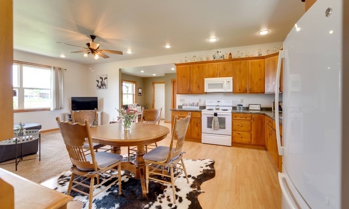 Peshtigo House | Unforgettable Peshtigo Dairy Farm Escape with Fire Pit & Grills