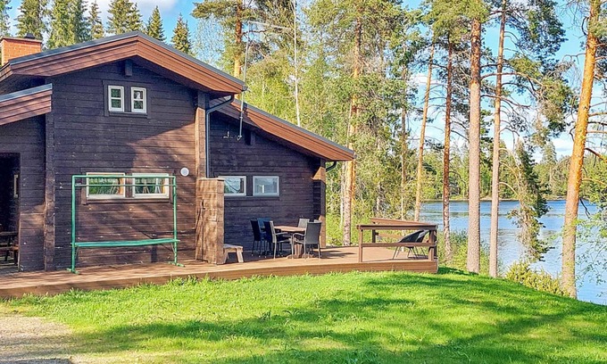 Petajavesi House | Experience Petäjälahti: Rated 10/10 with Lake Views & Spa