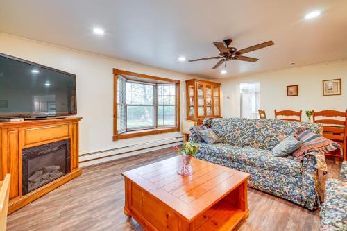 West Tuckerton House | Pet-Friendly Little Egg Harbor Home with Fenced Yard