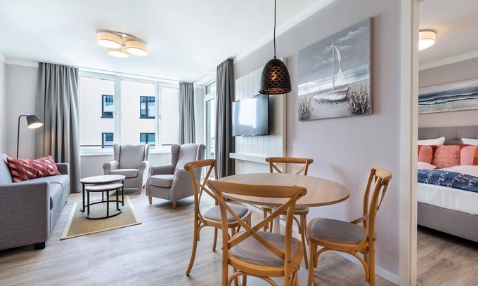 Reppenhagen Apartment | Modern Pet-Free Apartment with Loggia by the Baltic Sea