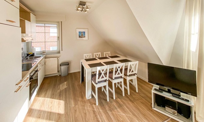 Gollwitz Apartment | Windrose Apartment: Oceanfront Retreat with Top Guest Ratings