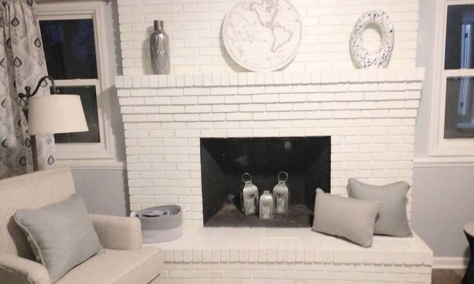 Jacksonville House | Pet-Friendly 3 BR Home Near Bases - Ideal for Families